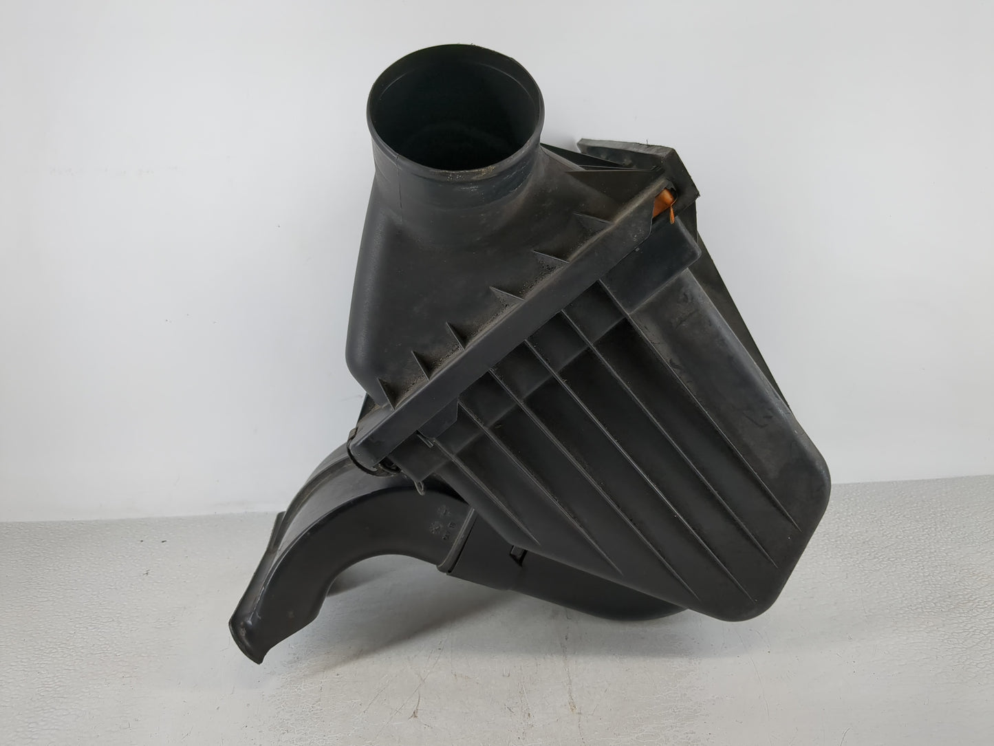 2002-2003 Jeep Liberty Air Cleaner Intake-duct Hose Tube - Oemusedautoparts1.com