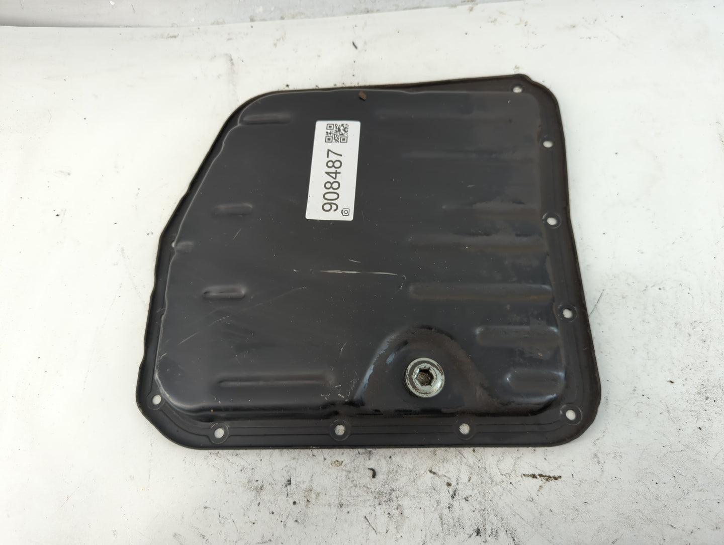 2002-2003 Jeep Liberty Engine Oil Pan Fits Fits 2002 2003 OEM Used Auto Parts - Oemusedautoparts1.com