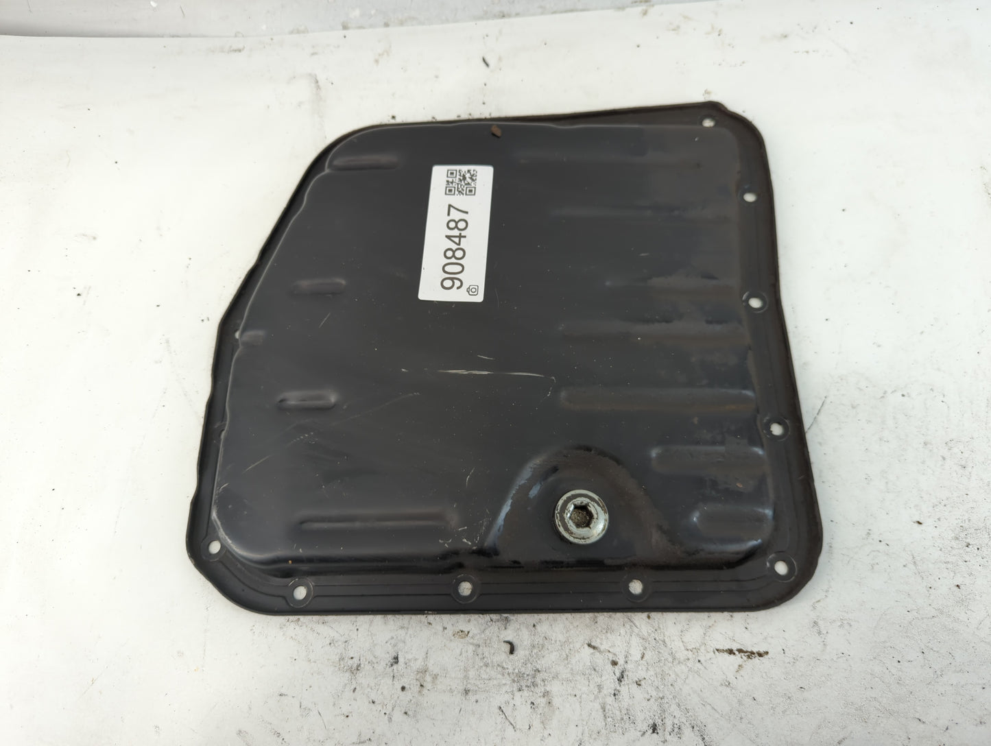 2002-2003 Jeep Liberty Engine Oil Pan Fits Fits 2002 2003 OEM Used Auto Parts - Oemusedautoparts1.com