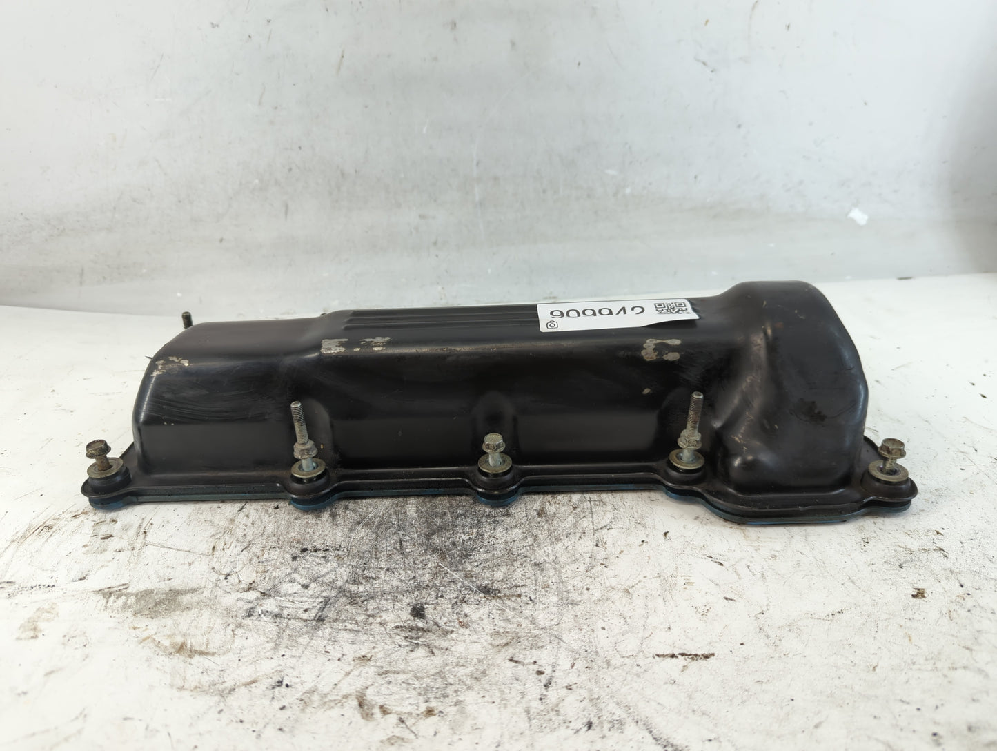 2002 Jeep Liberty Driver Left Cylinder Head Valve Cover Fits OEM Used Auto Parts - Oemusedautoparts1.com