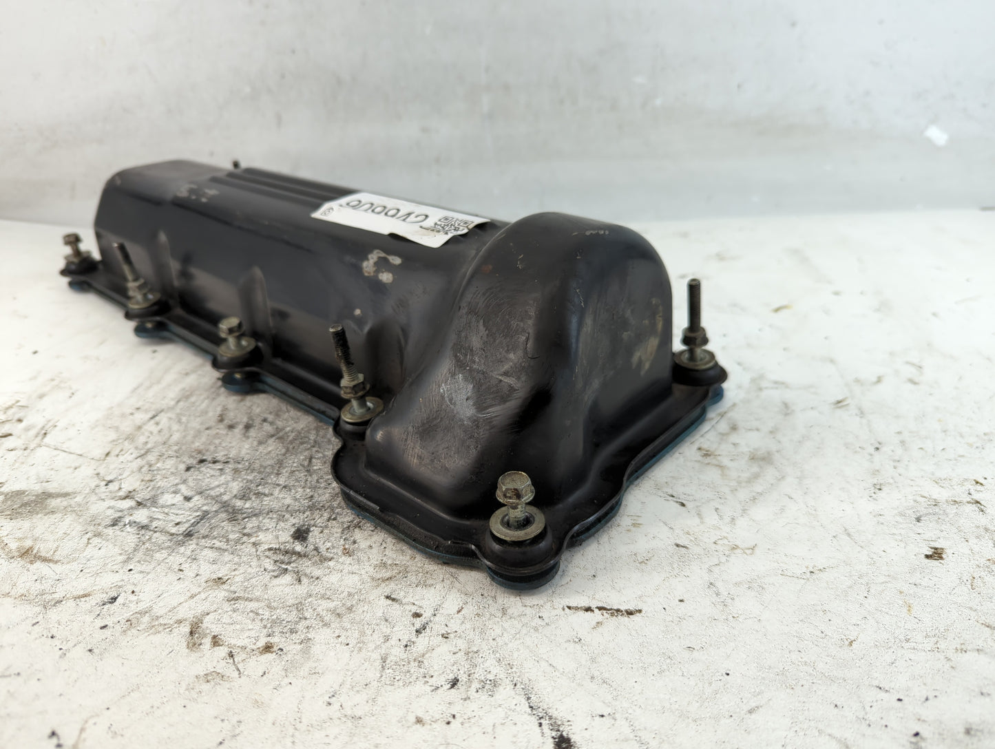 2002 Jeep Liberty Driver Left Cylinder Head Valve Cover Fits OEM Used Auto Parts - Oemusedautoparts1.com