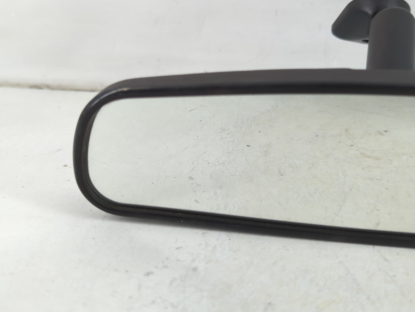 2002 Jeep Liberty Interior Rear View Mirror Replacement OEM P/N:E8011681 Fits OEM Used Auto Parts - Oemusedautoparts1.com