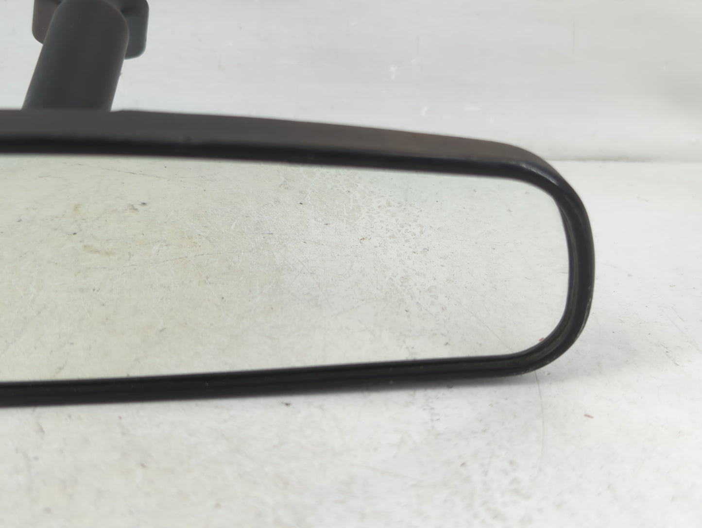2002 Jeep Liberty Interior Rear View Mirror Replacement OEM P/N:E8011681 Fits OEM Used Auto Parts - Oemusedautoparts1.com