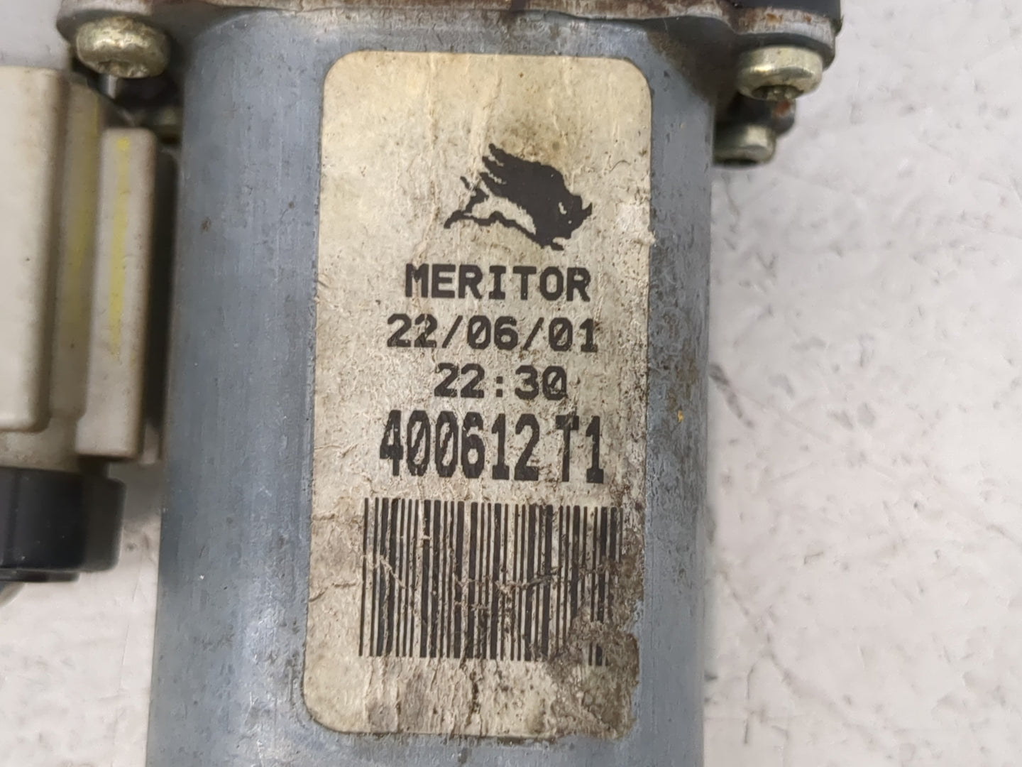 2002-2006 Jeep Liberty Driver Left Front Window Regulator - Oemusedautoparts1.com