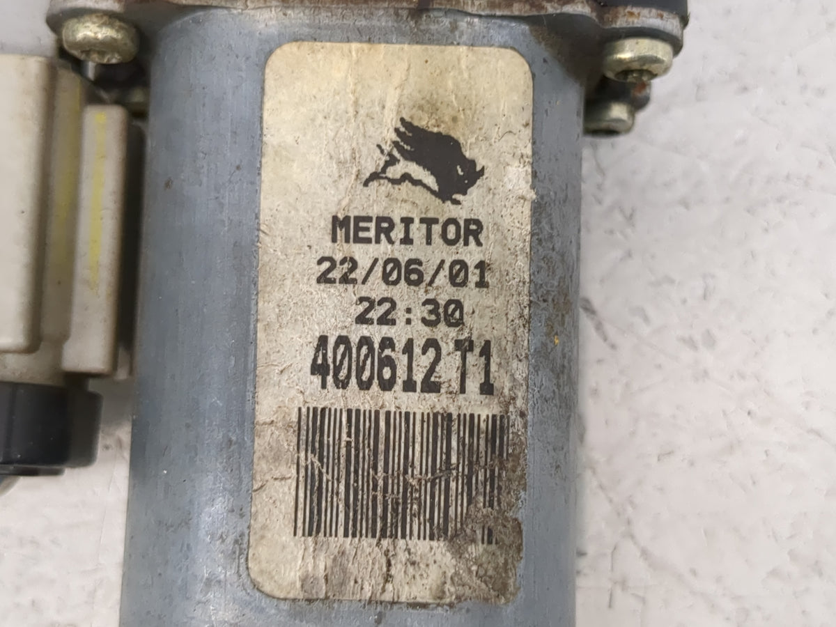 2002-2006 Jeep Liberty Used Driver Left Front Window Regulator 967338 - Oemusedautoparts1.com