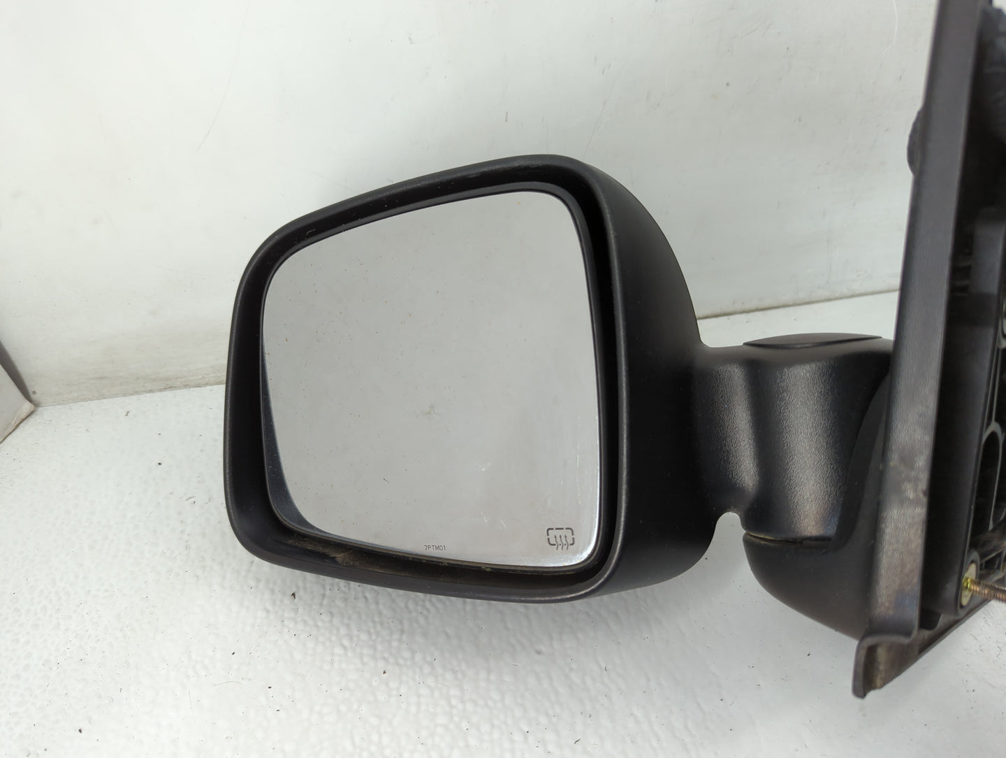 2002-2007 Jeep Liberty Driver Left Side View Manual Door Mirror Black - Oemusedautoparts1.com