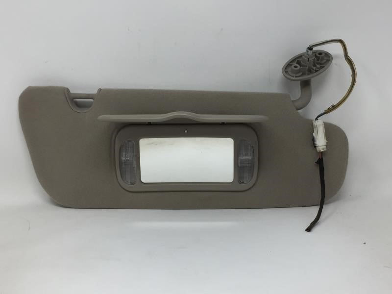 2002 Jeep Liberty Sun Visor Shade Replacement Passenger Right Mirror Fits Fits 2003 OEM Used Auto Parts - Oemusedautoparts1.