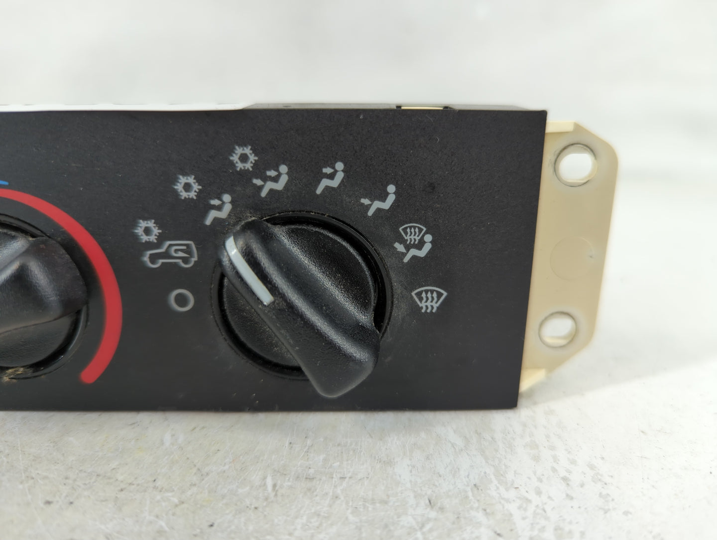 1999-2005 Jeep Wrangler Climate Control Module Temperature AC/Heater Replacement P/N:12206879 P55037612AA Fits OEM Used Auto