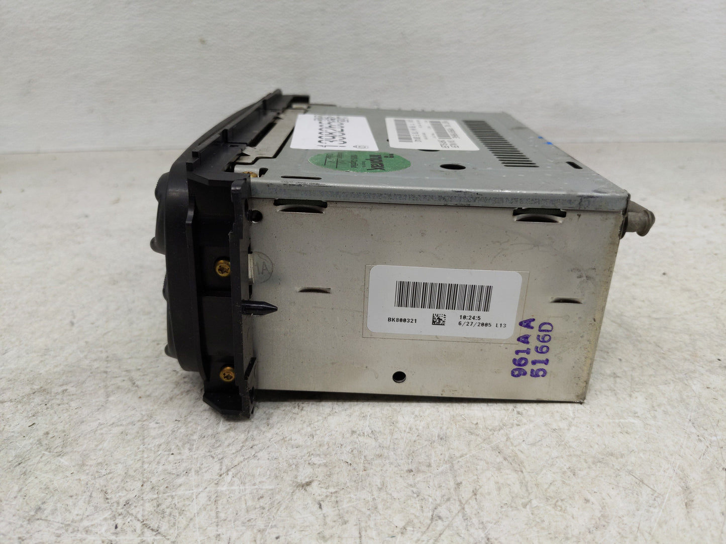 1997-2002 Jeep Wrangler Radio AM FM Cd Player Receiver Replacement P/N:05091506AE Fits OEM Used Auto Parts - Oemusedautopart