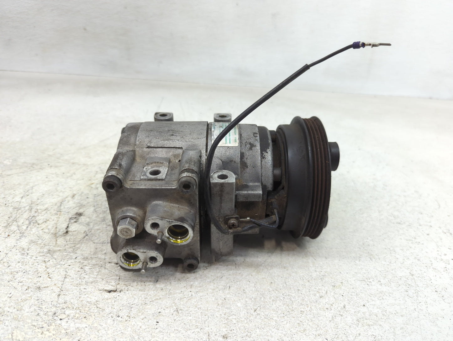 2001-2002 Kia Rio Air Conditioning A/c Ac Compressor Oem - Oemusedautoparts1.com