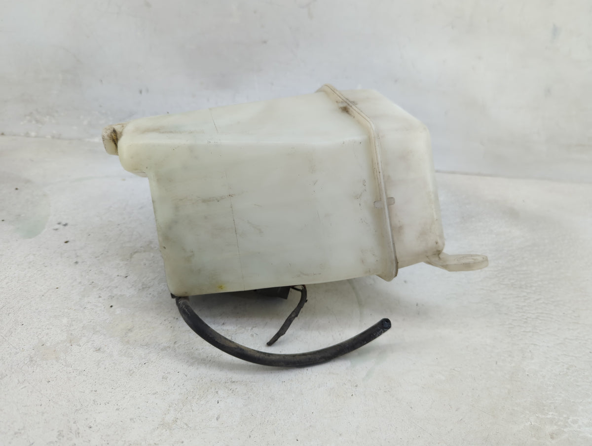 2002 Kia Rio Windshield Washer Fluid Reservoir Bottle Oem - Oemusedautoparts1.com