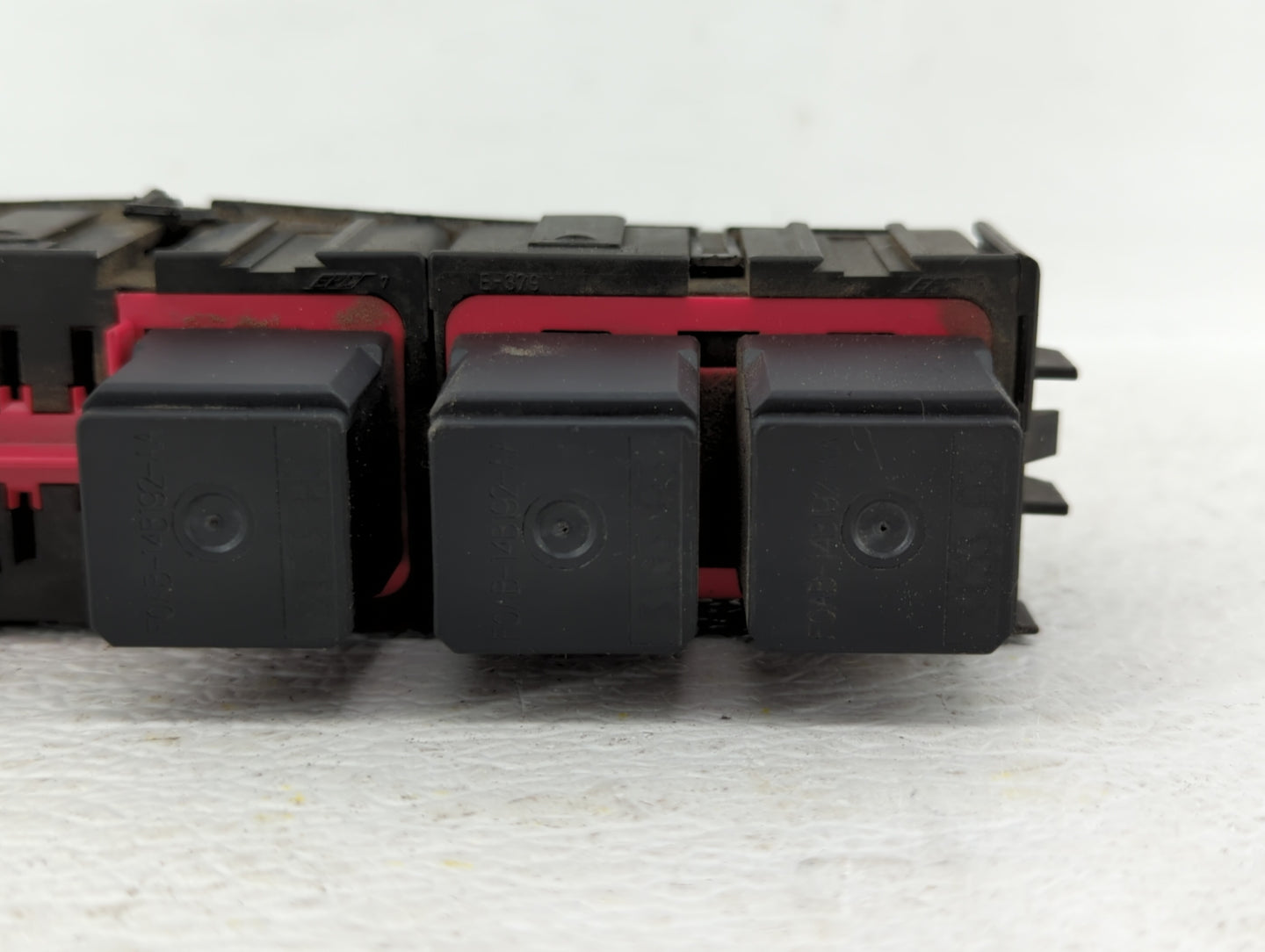 2001-2005 Kia Rio Fusebox Fuse Box Panel Relay Module Fits Fits 2001 2002 2003 2004 2005 OEM Used Auto Parts - Oemusedautopa