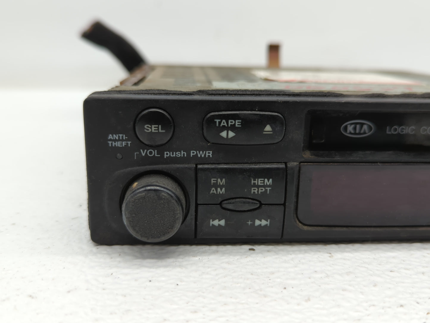 2000-2002 Kia Spectra Am Fm Cd Player Radio Receiver - Oemusedautoparts1.com