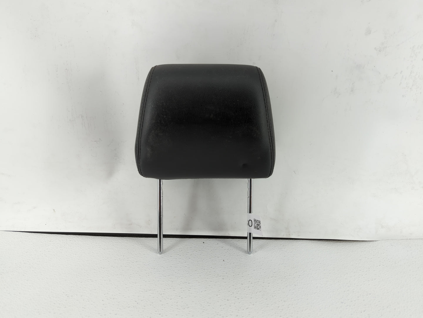 2000-2004 Kia Spectra Headrest Head Rest Rear Center Seat Fits Fits 2000 2001 2002 2003 2004 OEM Used Auto Parts - Oemusedau