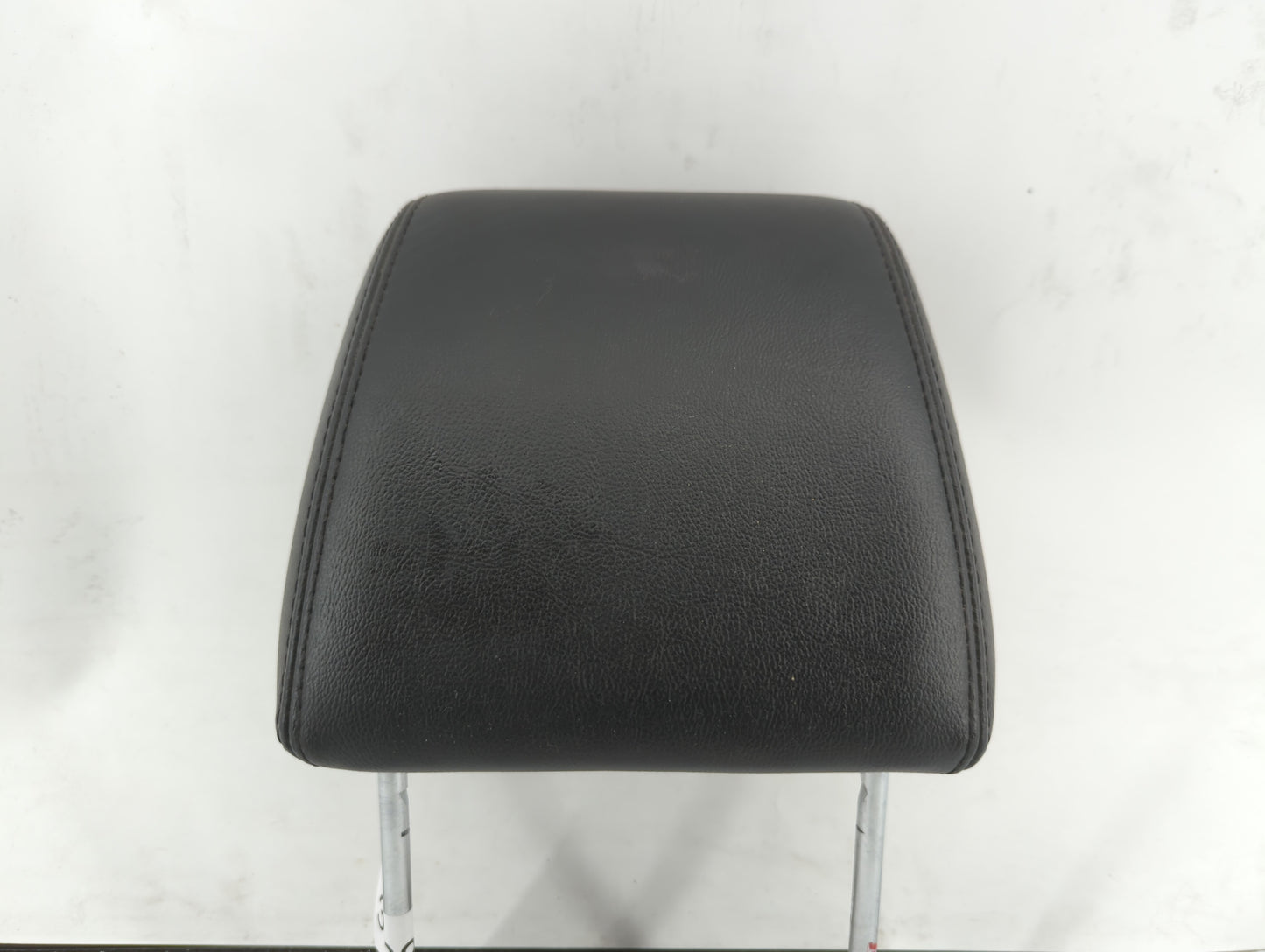2000-2004 Kia Spectra Headrest Head Rest Rear Center Seat Fits Fits 2000 2001 2002 2003 2004 OEM Used Auto Parts - Oemusedau