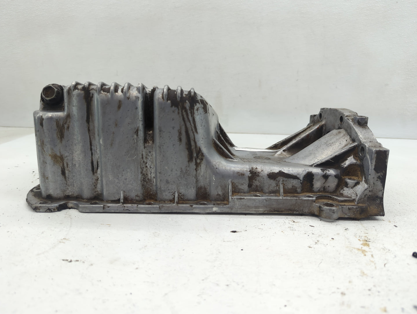 2002-2004 Kia Spectra Throttle Body - Oemusedautoparts1.com