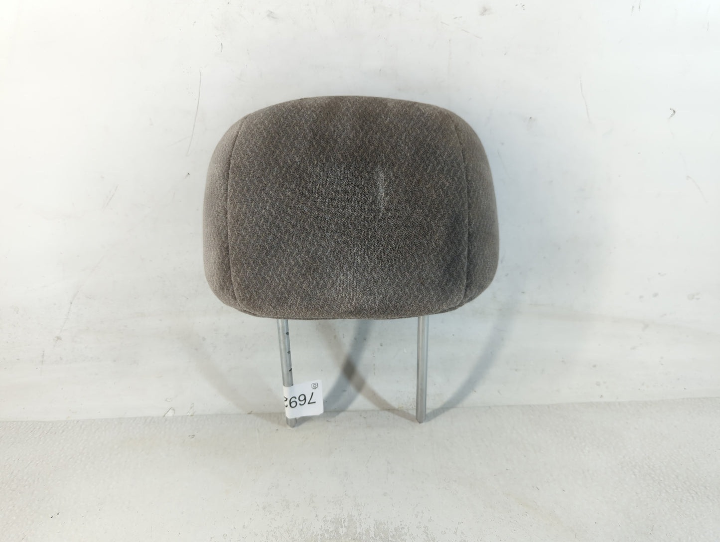 2000-2004 Kia Spectra Headrest Head Rest Front Driver Passenger Seat Grey - Oemusedautoparts1.com