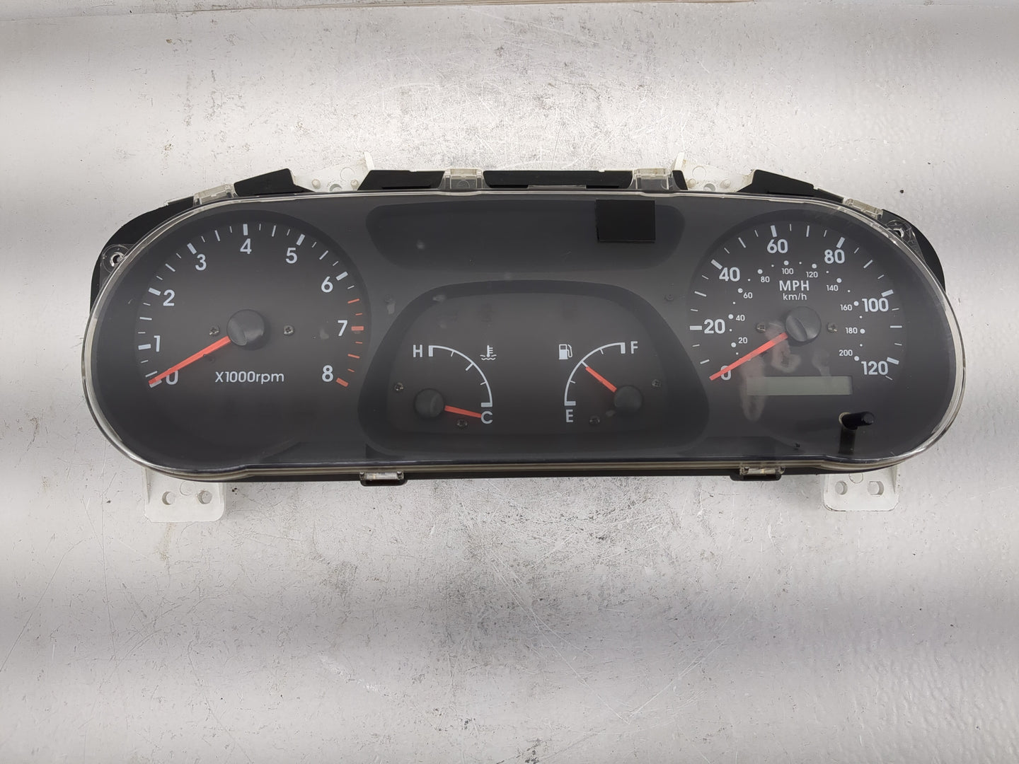 2001-2002 Kia Sportage Instrument Cluster Speedometer Gauges P/N:2003-29800K Fits Fits 2001 2002 OEM Used Auto Parts - Oemus