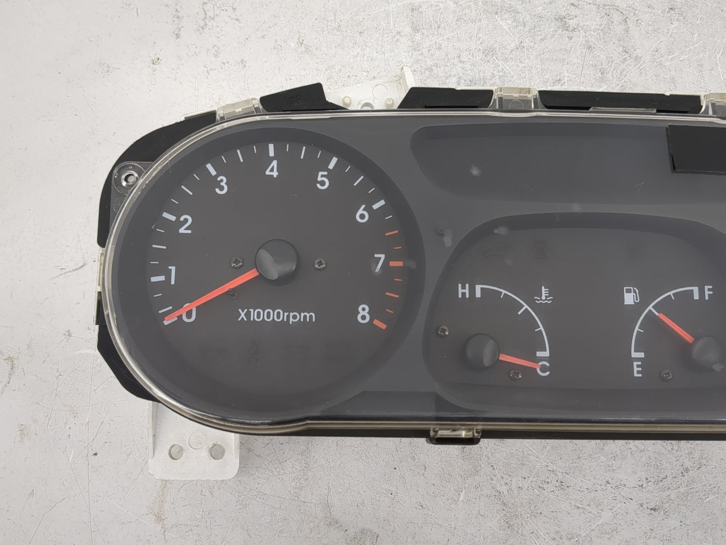 2001-2002 Kia Sportage Instrument Cluster Speedometer Gauges P/N:2003-29800K Fits Fits 2001 2002 OEM Used Auto Parts - Oemus