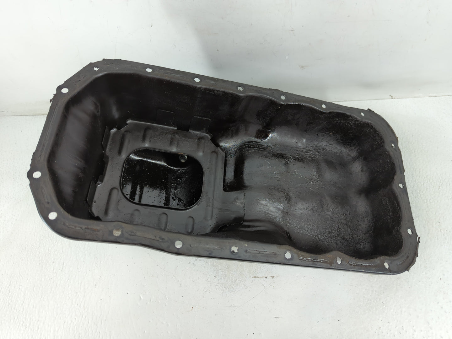1995-2002 Kia Sportage Engine Oil Pan Fits Fits 1995 1996 1997 1998 1999 2000 2001 2002 OEM Used Auto Parts - Oemusedautopar