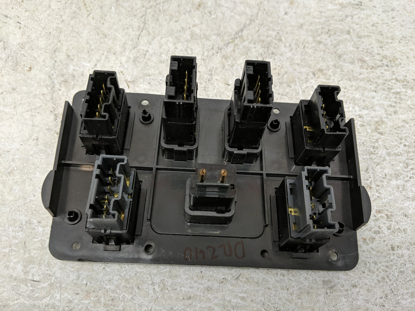 2002 Land Rover Discovery Master Power Window Switch Replacement Driver Side Left P/N:BTR3655LNF YUF000200PUY, AMR2497 Fits 