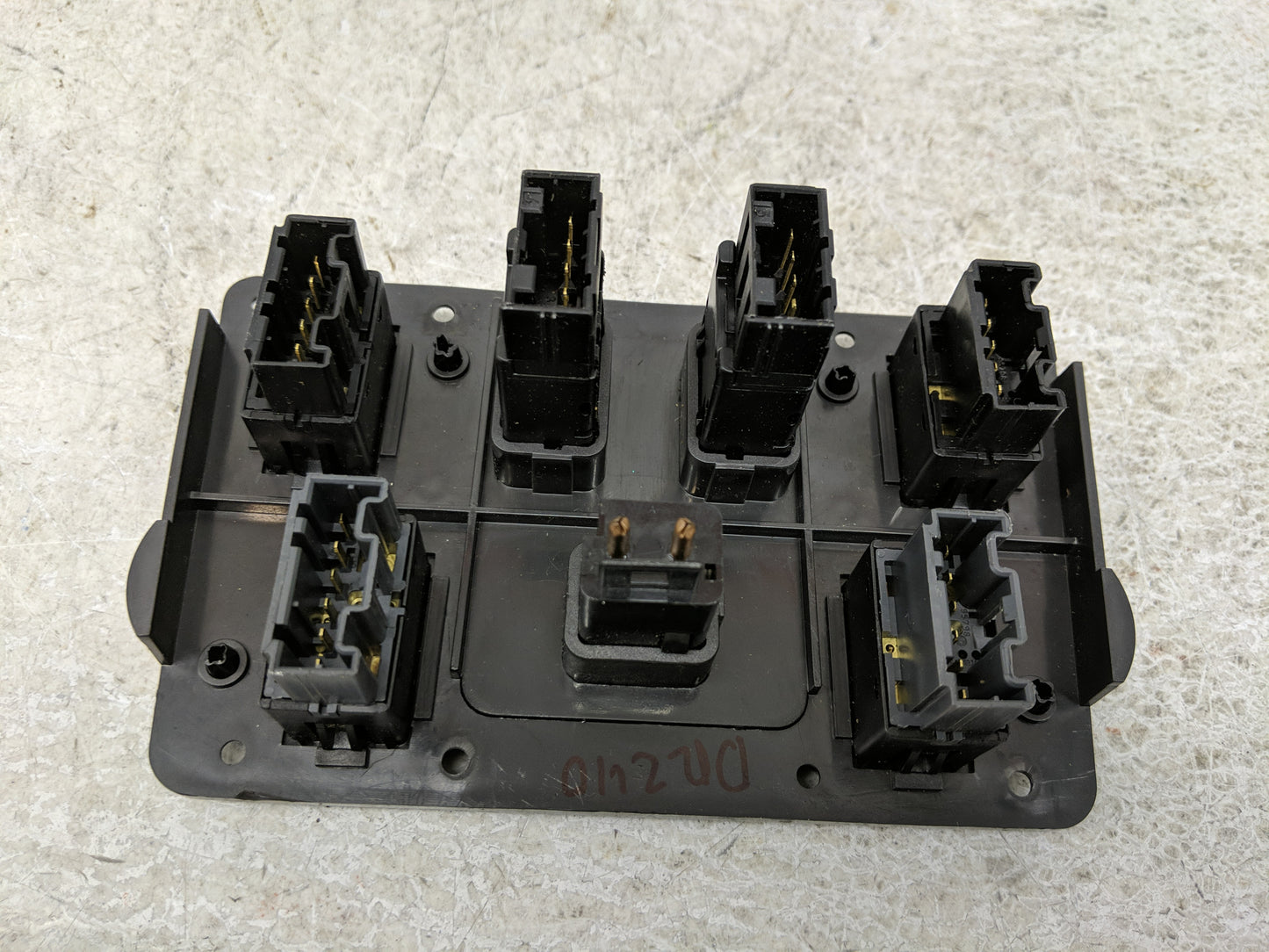 2002 Land Rover Discovery Master Power Window Switch Replacement Driver Side Left P/N:BTR3655LNF YUF000200PUY, AMR2497 Fits 