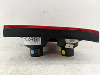 2002-2003 Land Rover Freelander Tail Light Assembly Driver Left OEM P/N:22960104 Fits Fits 2002 2003 OEM Used Auto Parts - O