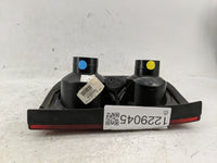 2002-2003 Land Rover Freelander Tail Light Assembly Passenger Right OEM P/N:22960204 Fits Fits 2002 2003 OEM Used Auto Parts