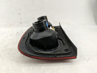 2002-2003 Land Rover Freelander Tail Light Assembly Passenger Right OEM P/N:22960204 Fits Fits 2002 2003 OEM Used Auto Parts