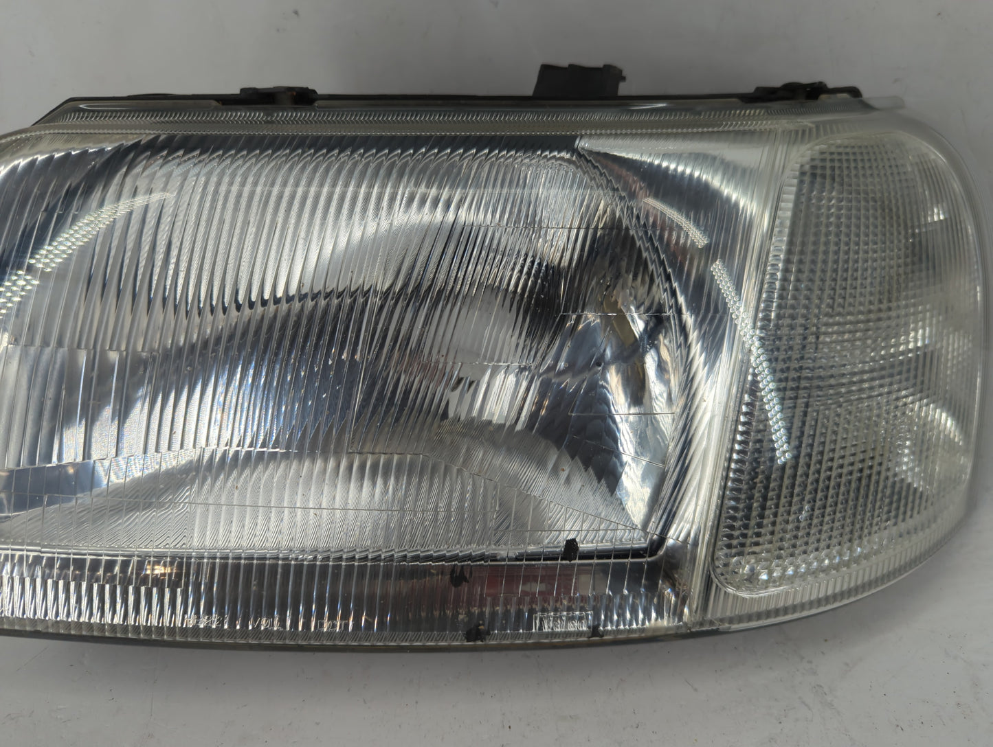 2002 Land Rover Freelander Driver Left Oem Head Light Headlight Lamp - Oemusedautoparts1.com