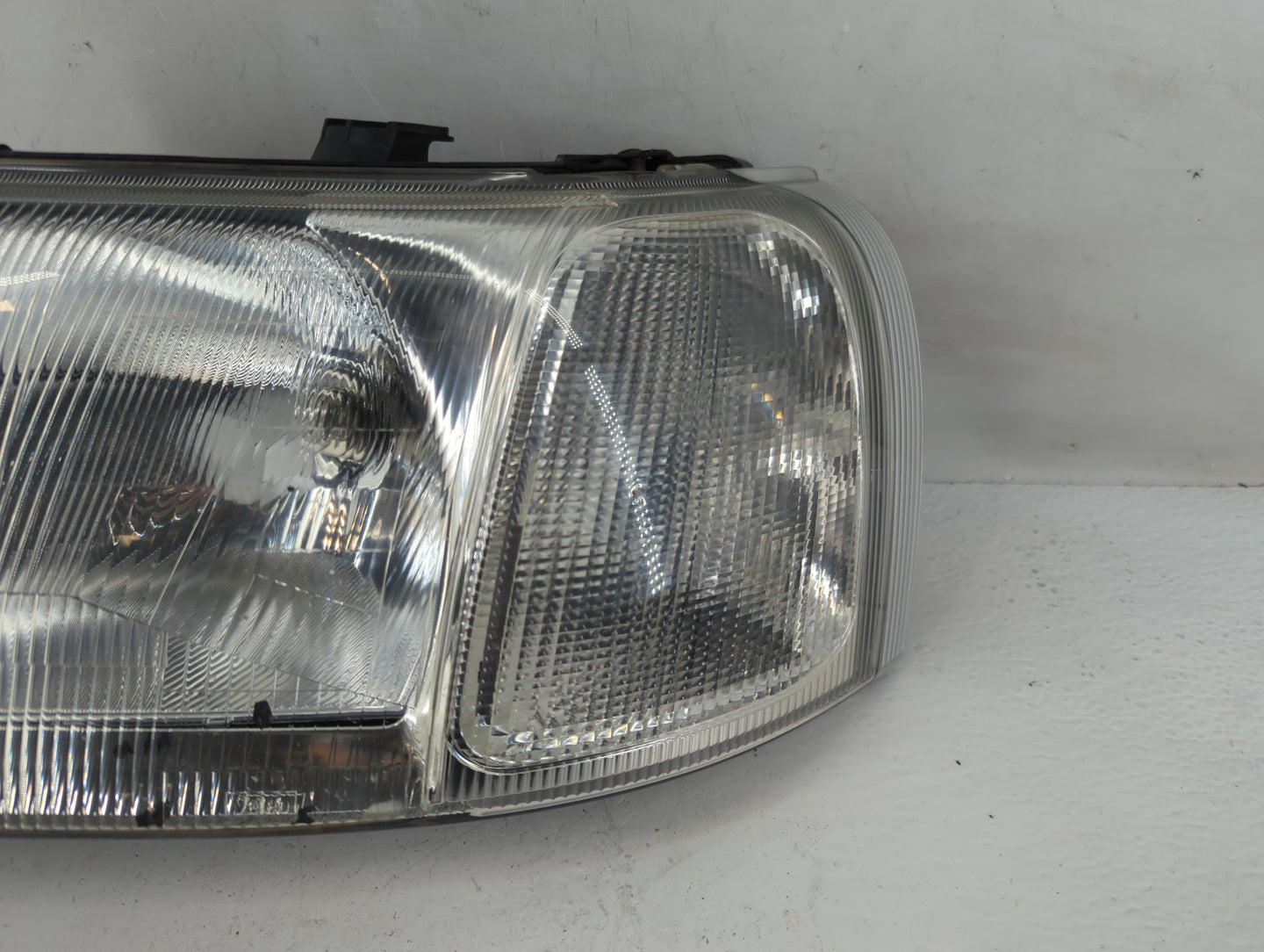 2002 Land Rover Freelander Driver Left Oem Head Light Headlight Lamp - Oemusedautoparts1.com