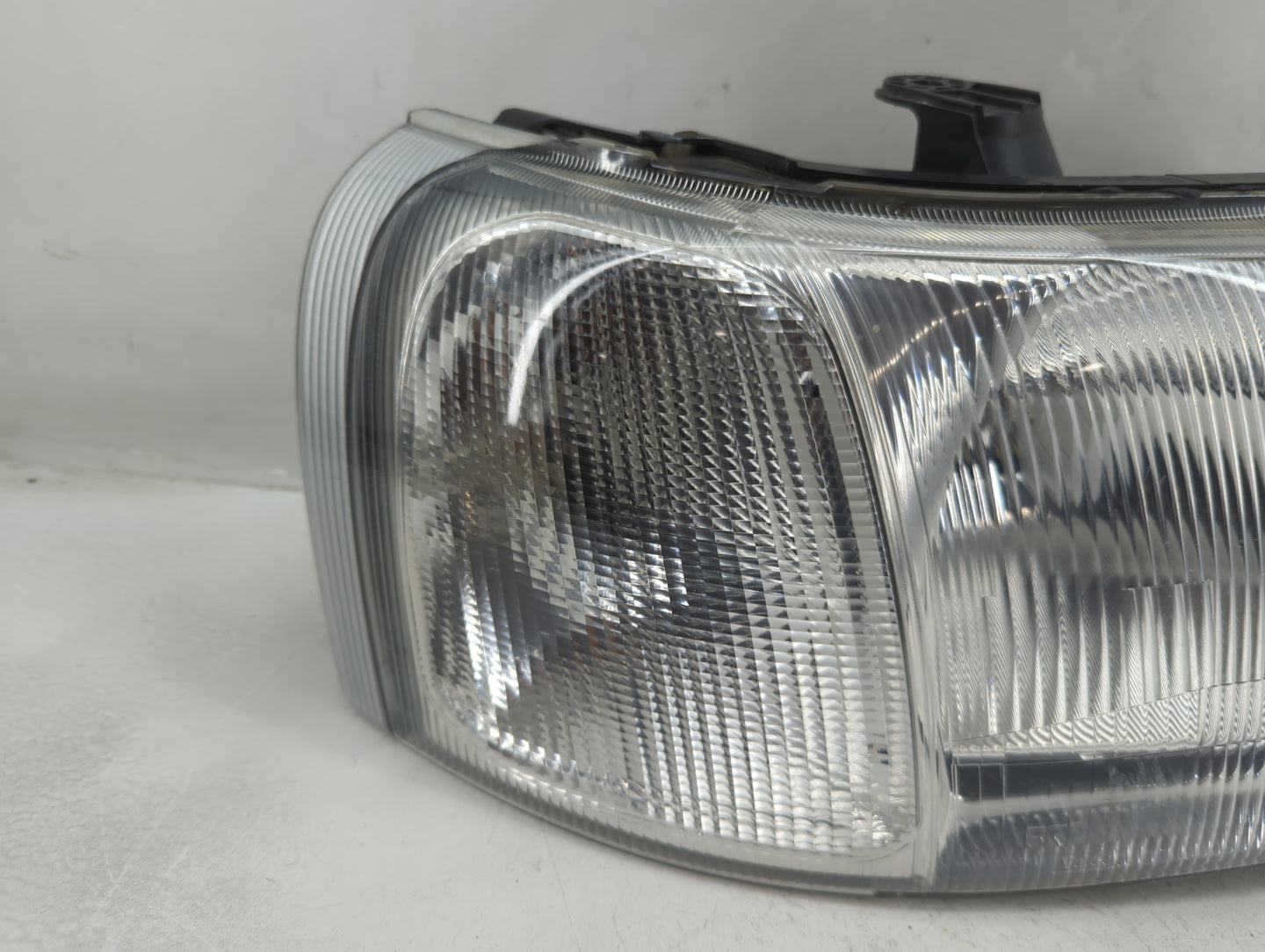 2002 Land Rover Freelander Passenger Right Oem Head Light Headlight Lamp - Oemusedautoparts1.com