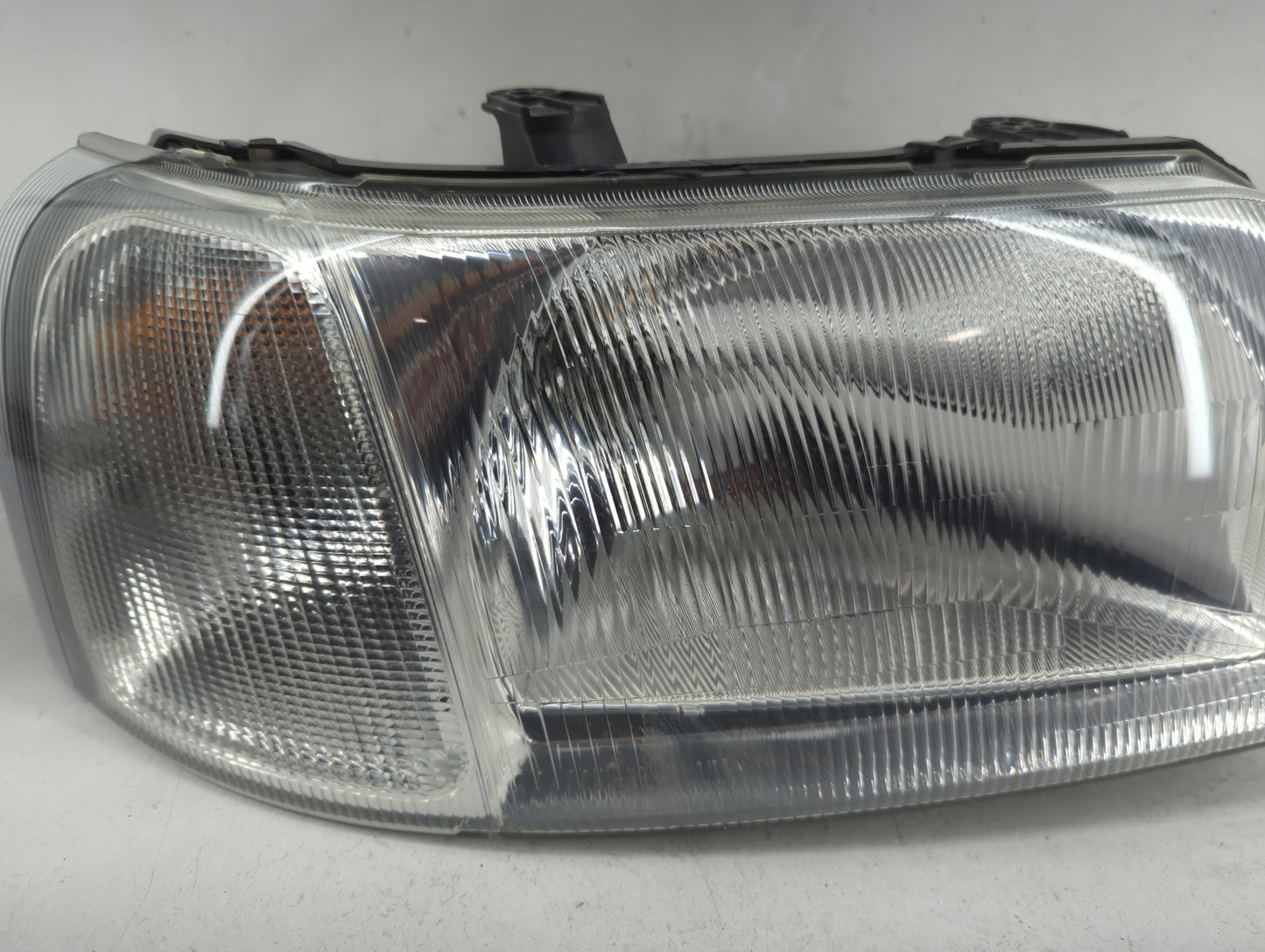 2002 Land Rover Freelander Passenger Right Oem Head Light Headlight Lamp - Oemusedautoparts1.com
