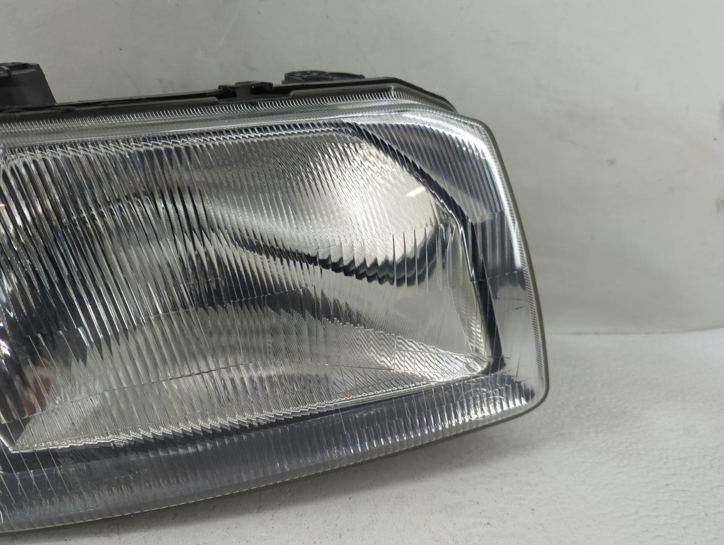 2002 Land Rover Freelander Passenger Right Oem Head Light Headlight Lamp - Oemusedautoparts1.com