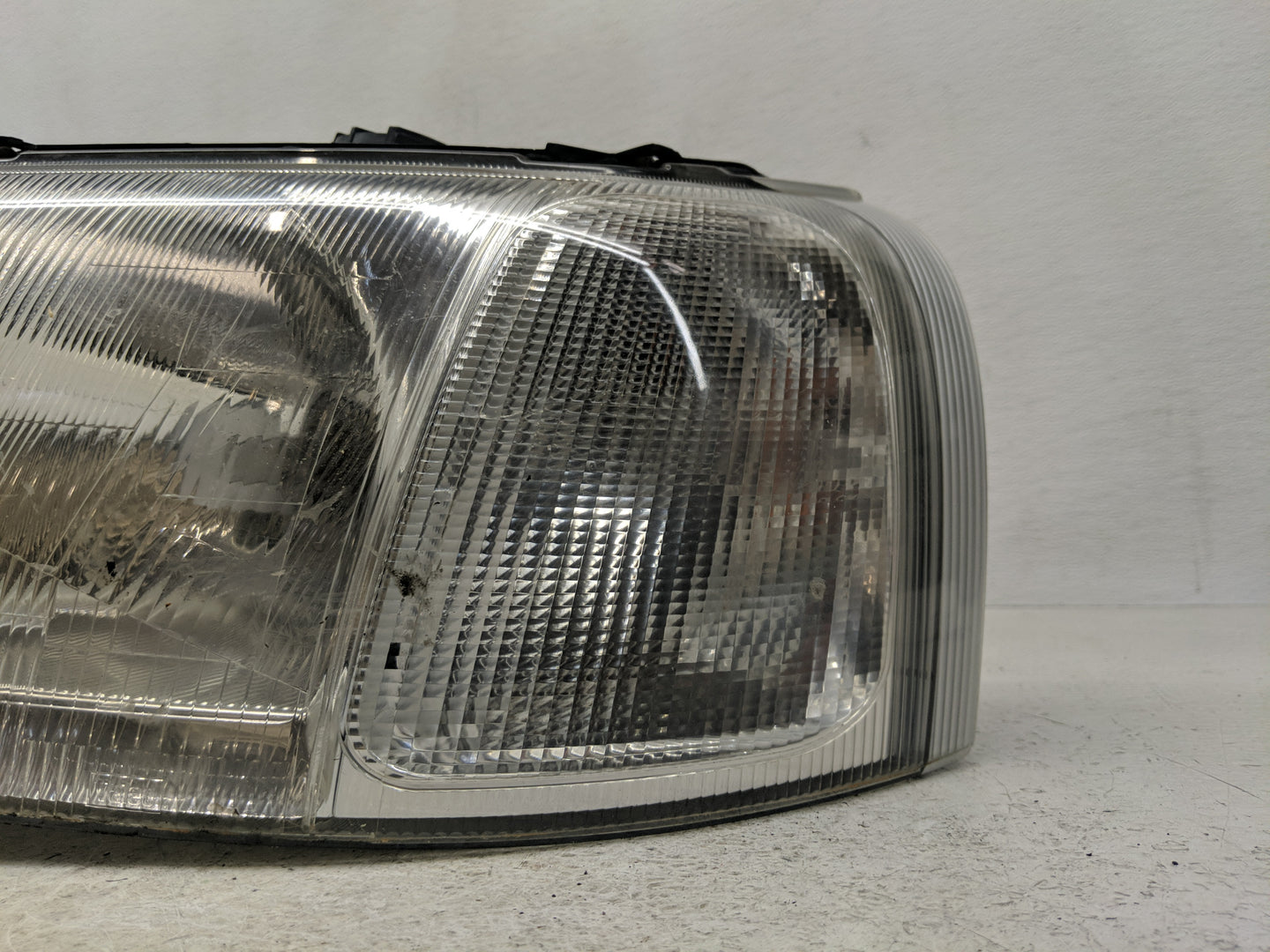 2002 Land Rover Freelander Driver Left Oem Head Light Headlight Lamp - Oemusedautoparts1.com