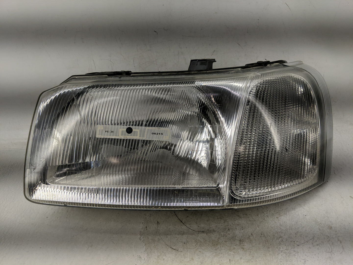 2002 Land Rover Freelander Driver Left Oem Head Light Headlight Lamp - Oemusedautoparts1.com