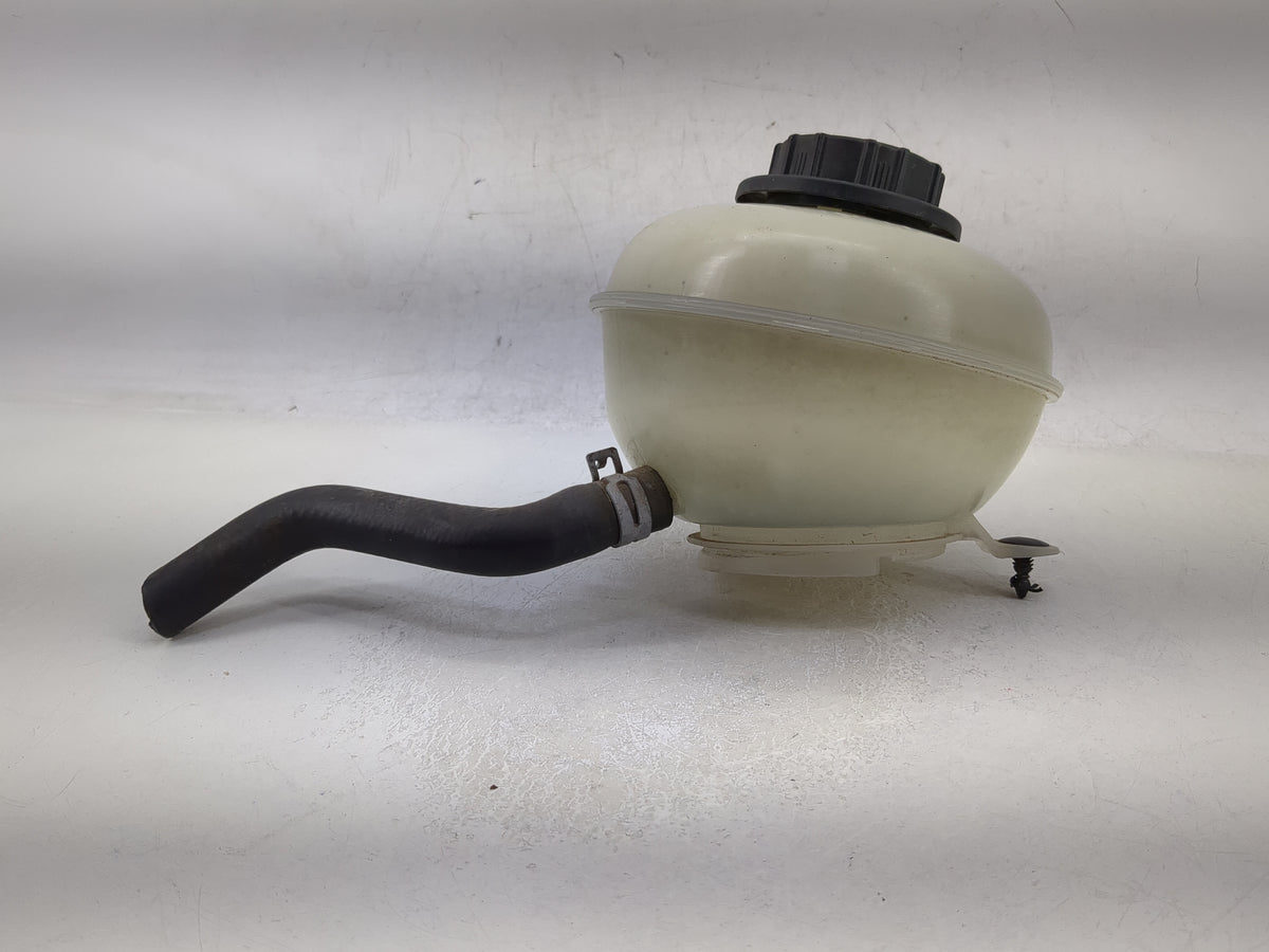 2002 Freelander Radiator Coolant Overflow Expansion Tank Bottle - Oemusedautoparts1.com