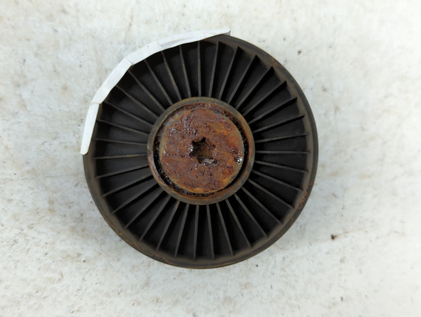 2002 Land Rover Freelander Idler Pulley - Oemusedautoparts1.com