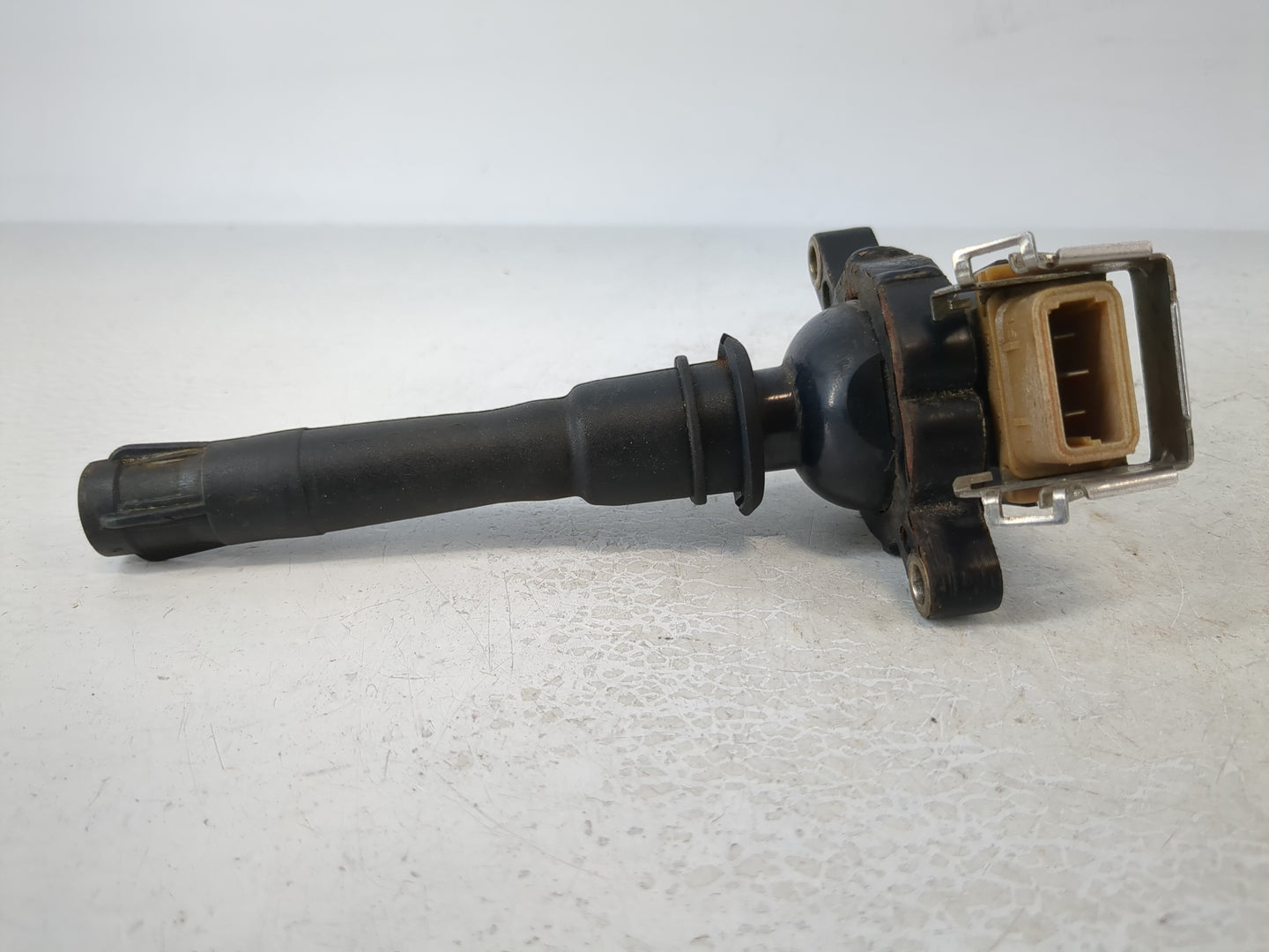 1999-2002 Land Rover Range Rover Ignition Coil Igniter Pack - Oemusedautoparts1.com