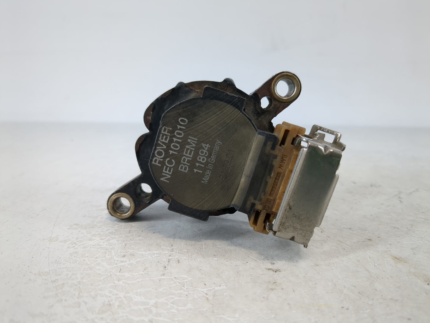 1999-2002 Land Rover Range Rover Ignition Coil Igniter Pack - Oemusedautoparts1.com