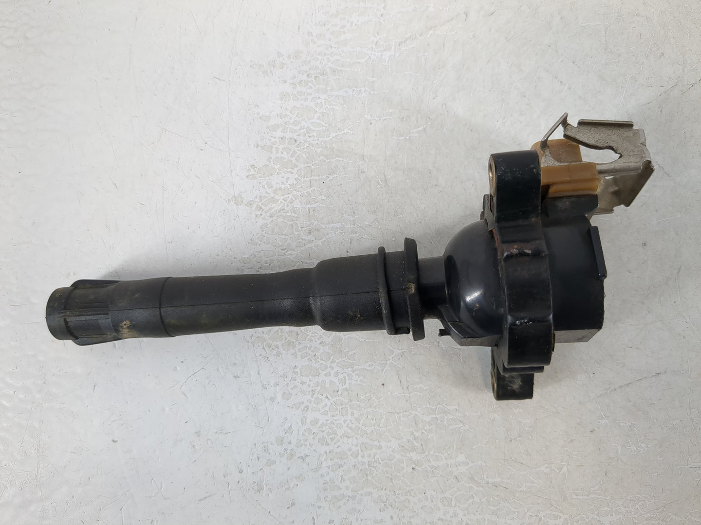 1999-2002 Land Rover Range Rover Ignition Coil Igniter Pack - Oemusedautoparts1.com