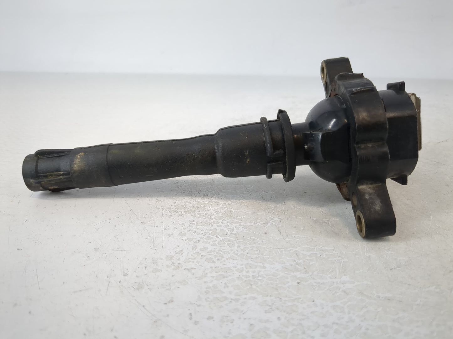 1999-2002 Land Rover Range Rover Ignition Coil Igniter Pack - Oemusedautoparts1.com