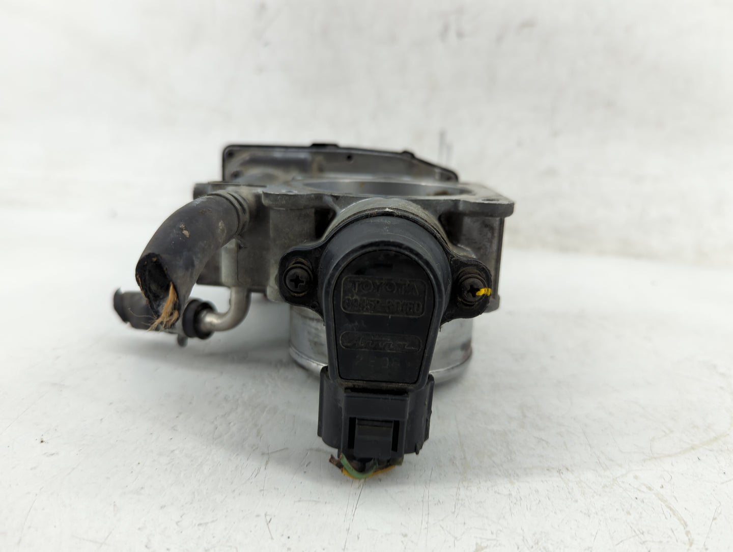 2002-2003 Lexus Es300 Throttle Body P/N:89452-30150 22030-20030 Fits Fits 2002 2003 OEM Used Auto Parts - Oemusedautoparts1.