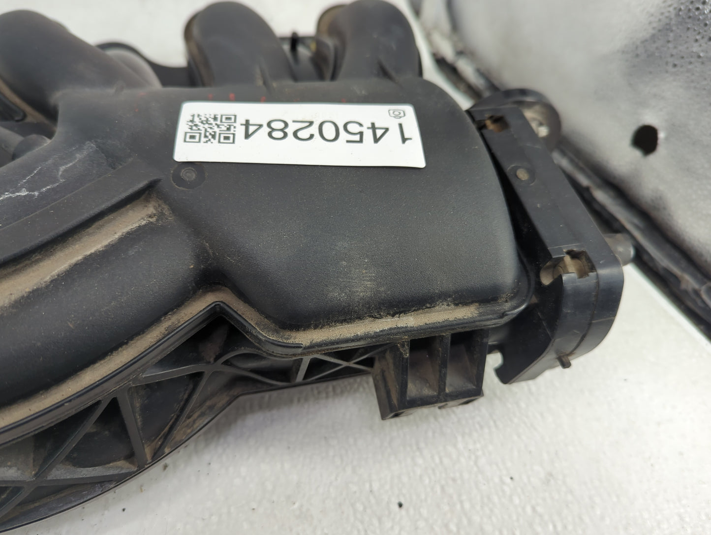 2002-2003 Lexus Es300 Air Intake Manifold P/N:17109-20100 Fits Fits 2002 2003 2004 2005 2006 OEM Used Auto Parts - Oemusedau