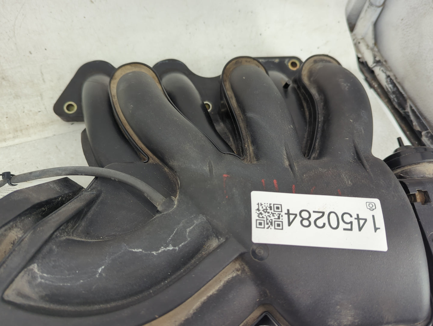 2002-2003 Lexus Es300 Air Intake Manifold P/N:17109-20100 Fits Fits 2002 2003 2004 2005 2006 OEM Used Auto Parts - Oemusedau