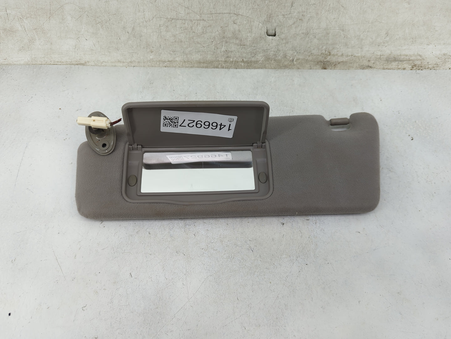2002-2003 Lexus Es300 Sun Visor Shade Replacement Driver Left Mirror Fits Fits 2002 2003 OEM Used Auto Parts - Oemusedautopa