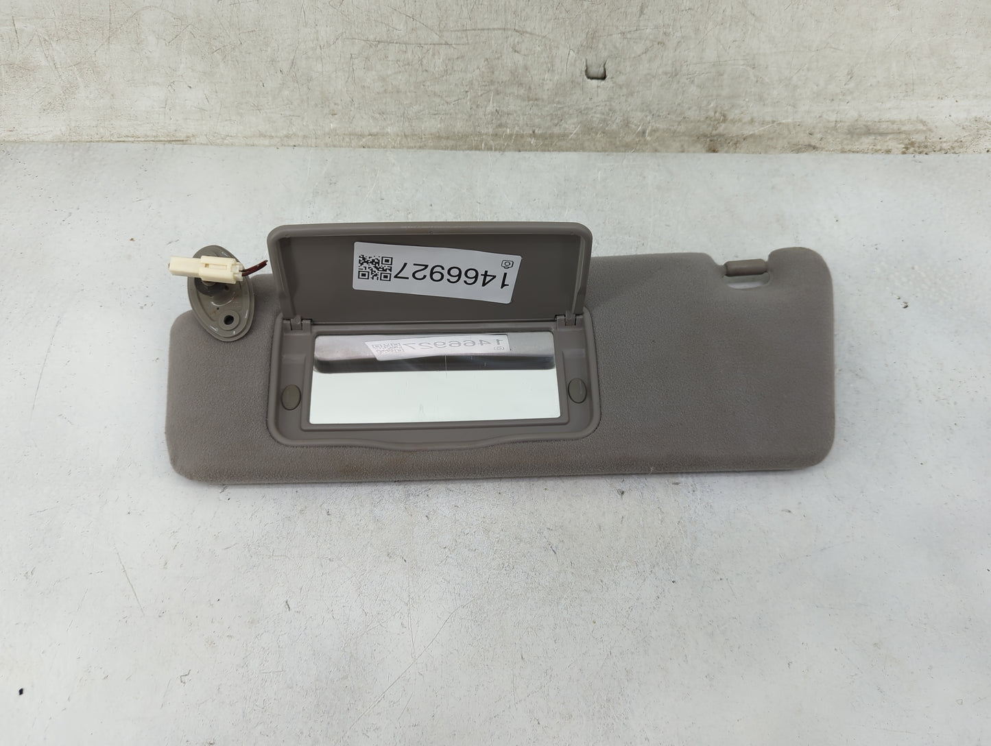 2002-2003 Lexus Es300 Sun Visor Shade Replacement Driver Left Mirror Fits Fits 2002 2003 OEM Used Auto Parts - Oemusedautopa