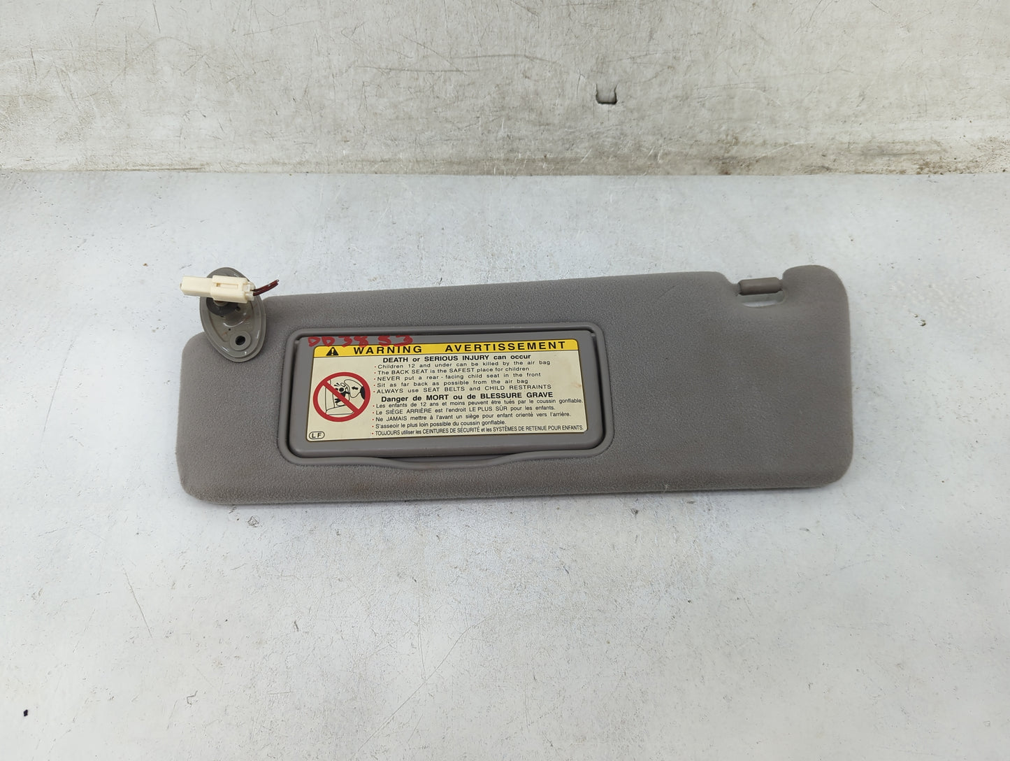 2002-2003 Lexus Es300 Sun Visor Shade Replacement Driver Left Mirror Fits Fits 2002 2003 OEM Used Auto Parts - Oemusedautopa