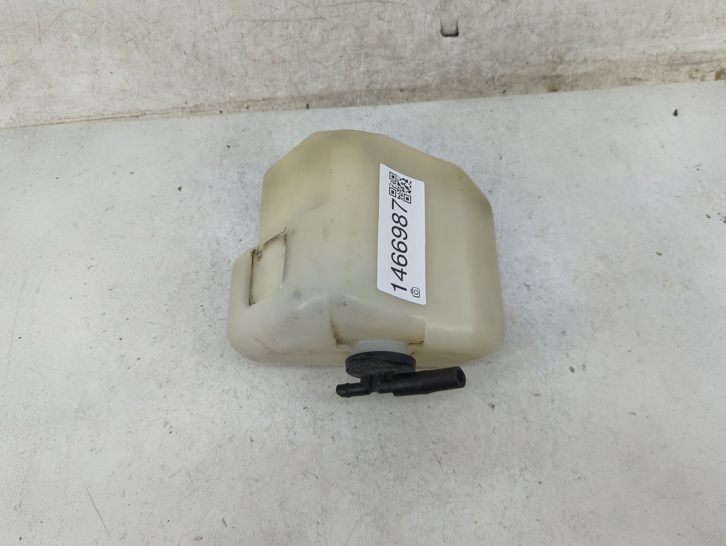 2002-2003 Lexus Es300 Radiator Coolant Overflow Expansion Tank Bottle 1466987 - Oemusedautoparts1.com