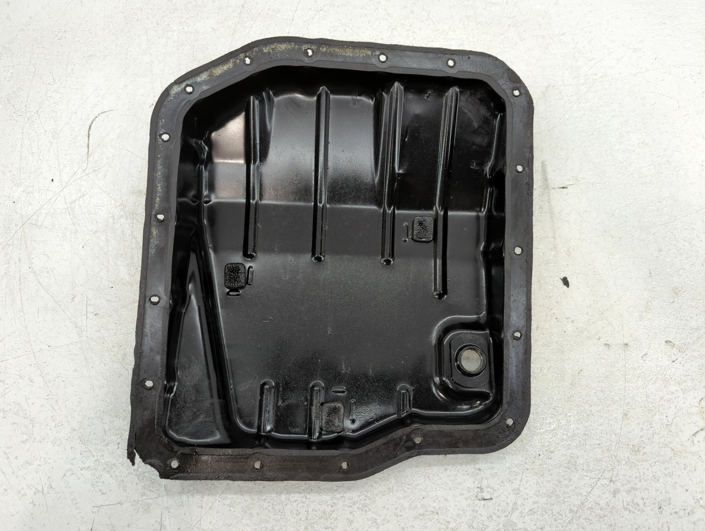 1994-2003 Lexus Es300 Engine Oil Pan Fits Fits 1994 1995 1996 1997 1998 1999 2000 2001 2002 2003 OEM Used Auto Parts - Oemus